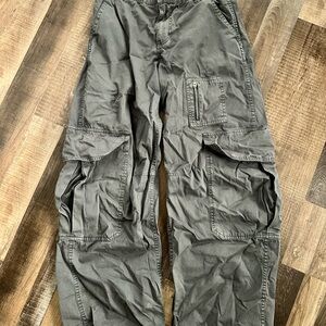 BDG Wide-Leg Cargo Pants in Charcoal Gray